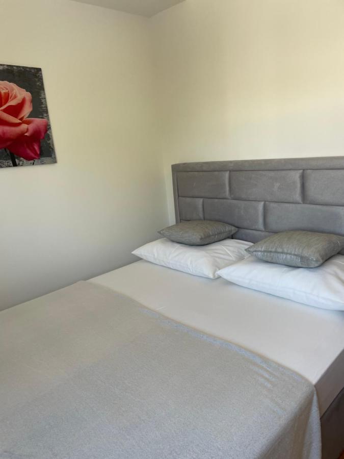 Apartments Vip Split Exteriér fotografie