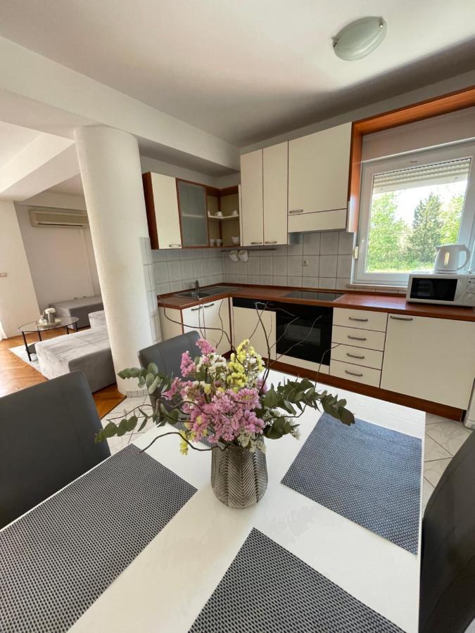 Apartments Vip Split Exteriér fotografie
