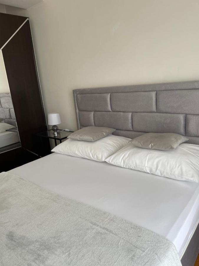 Apartments Vip Split Exteriér fotografie